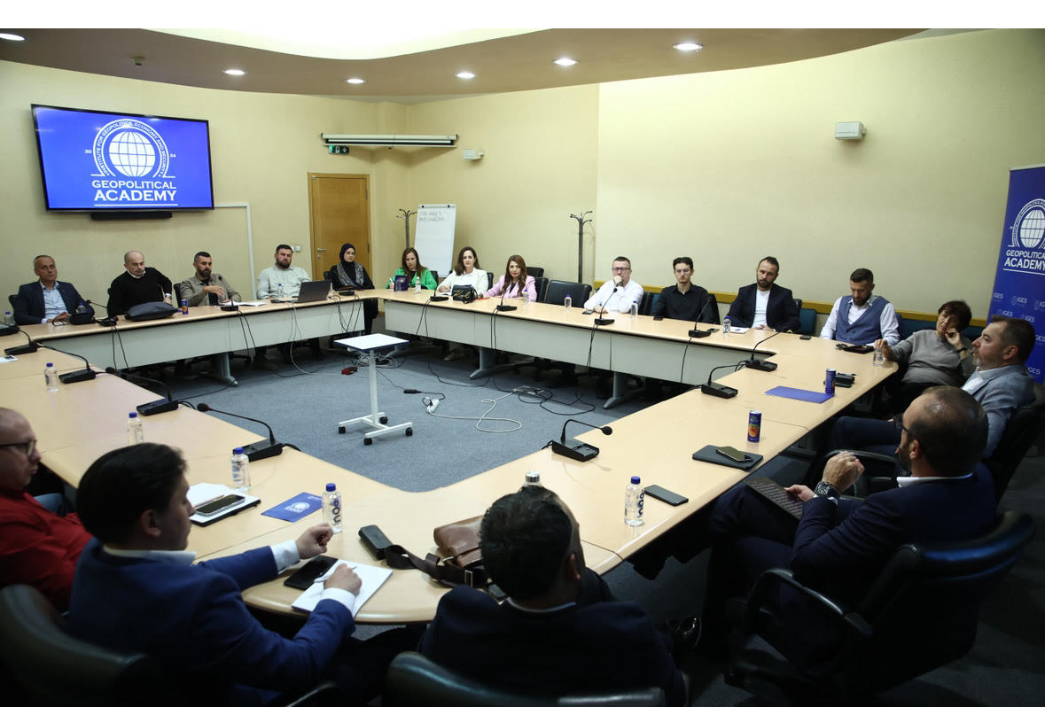 Participants of the second cycle of the IGES Geopolitical Academy
